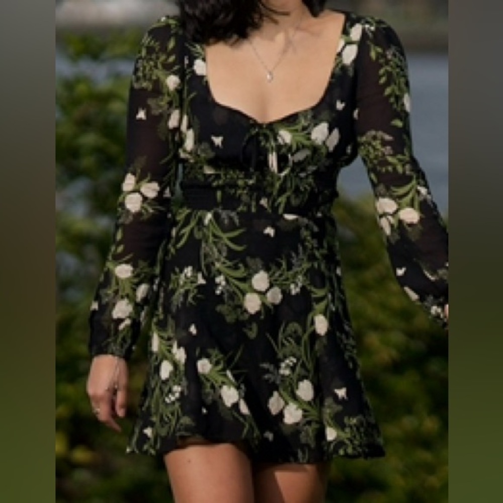 Reformation Anastasia Wilder Black and Green Floral Long Sleeve Dress - Size 6 - Picture 1 of 5